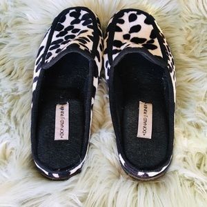 Donald J. Pliner Shoes - Donald J Pliner faux fur slip-on’s Donald J. Pliner Shoes - Donald J Pliner faux fur slip-on’s
